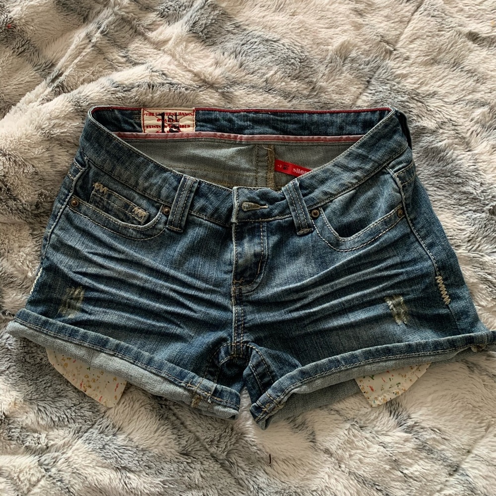 Super cute shorts with detailed pocket
